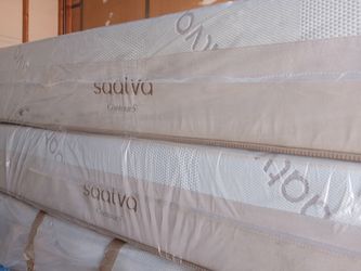 King Saatva Contour 5 Memory Foam Mattress 