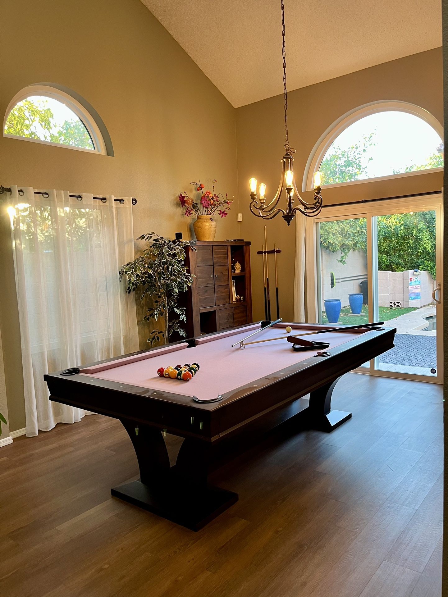 PRESIDENTIAL BILLIARDS MOKOLO POOL TABLE 57”x100”