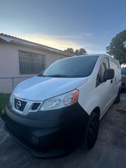 Nissan NV200