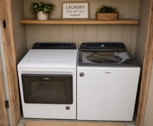 Whirlpool Washer and Dryer set