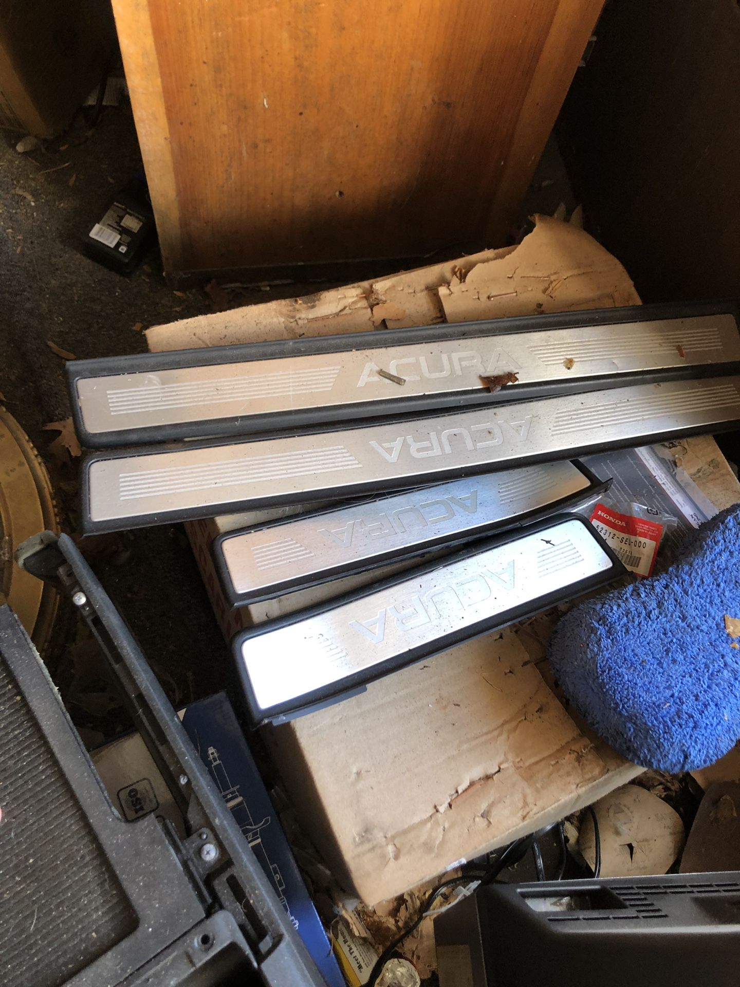 04-08 Acura TL door sills