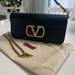 LOCÒ CALFSKIN SHOULDER BAG