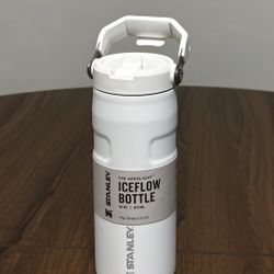 Stanley IceFlow Insulated Water Bottle – Brand New
