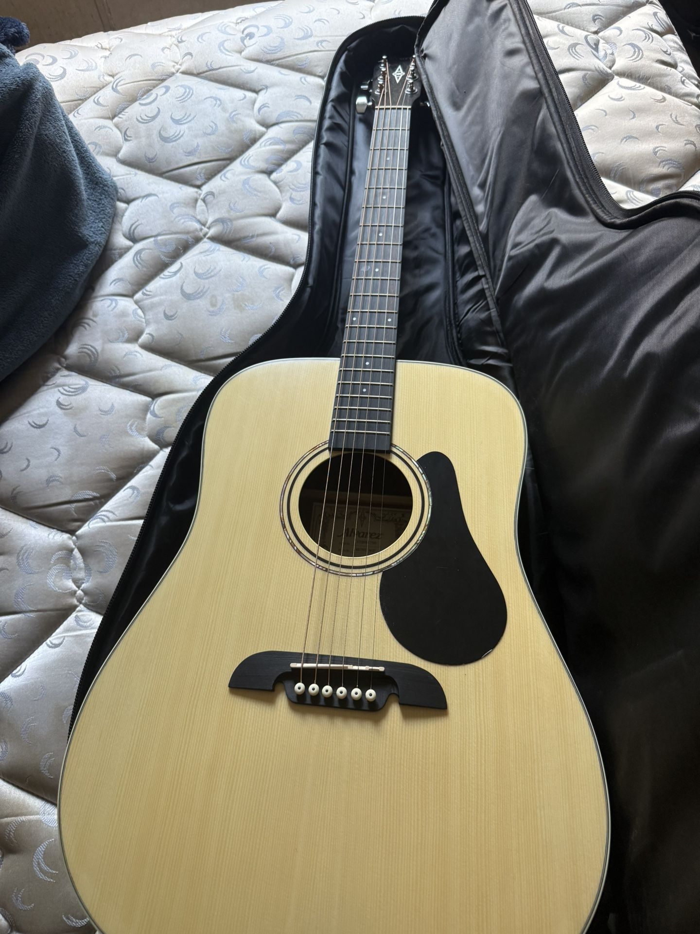 Acoustic Guitar