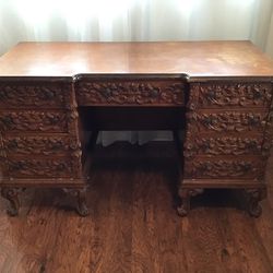 Rare Antique Finely Carved Decorative Mahogany Style Dark Hardwood Desk
