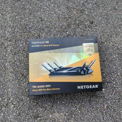 WIRELESS ROUTER FOR A BIGGER HOUSE WORKS AMAZING MAKE OFFER $$