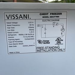 Deep chest freezer