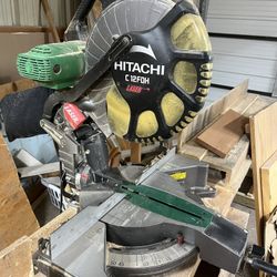 Hitachi Compound Miter Saw