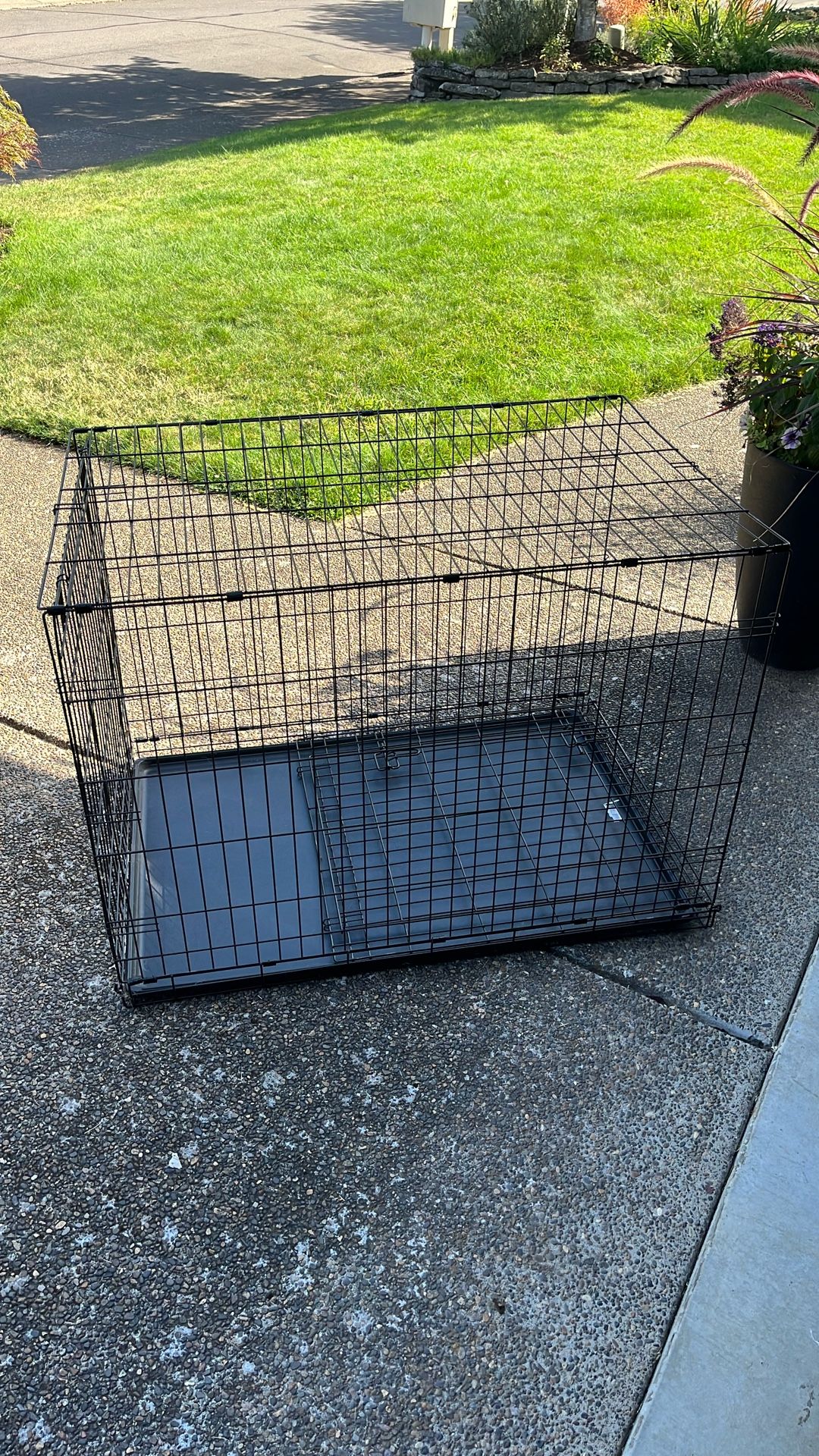 42x28x30 Folding Dog Crate 