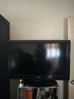 Toshiba 40' TV