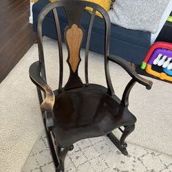 Rocking Chair 