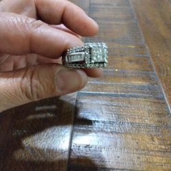 Woman's Wedding Ring 💍