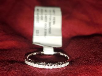 14k Vera Wang Diamond Ring