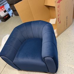 Brand New Swivel Chair Blue 