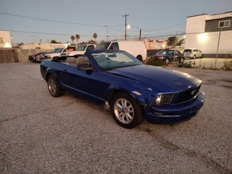 2005 FORD MUSTANG CONVERTIBLE