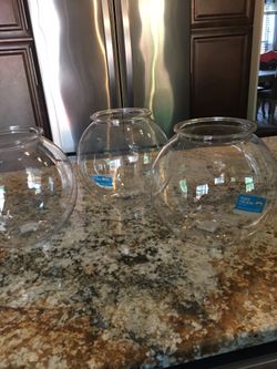(3) plastic Bowls good for scrunchies or fish or makeup 9”deep