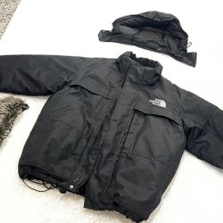 (The North Face) 3-piece black winter jacket, size M,