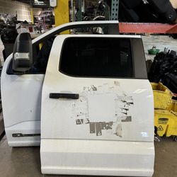 2023 Ford F-Series F-350 Rear Driver-Side Door Assembly