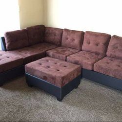 [SPECIAL] Heights Chocolate/Black Reversible Sectional with Storage Ottoman /couch /Living room set