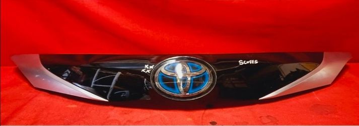 2021 2022 2023 2024 TOYOTA SIENNA FRONT UPPER CENTER GRILLE OEM USED