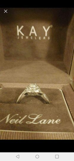 Neil Lane Round Diamond Engagement Ring 7/8 ct tw 14K White Gold Thumbnail