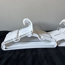 Kids Plastic Hangers 108 count