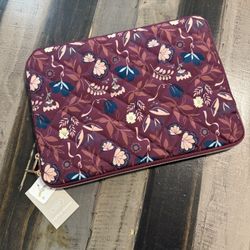 Laptop sleeve