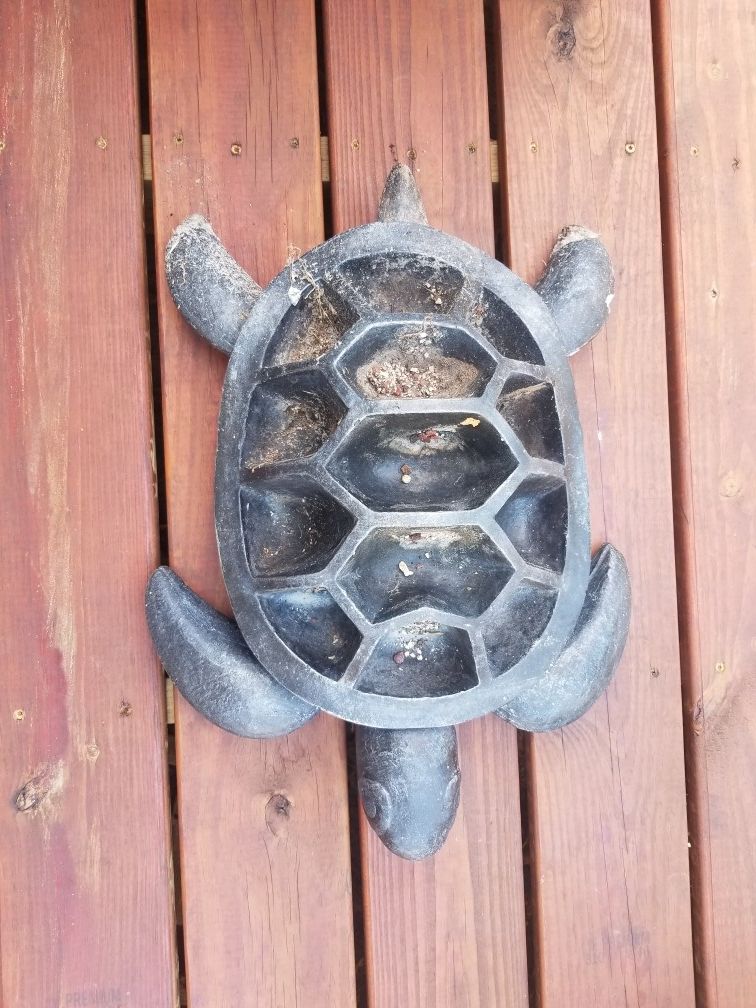 Sea turtle multi section flower pot