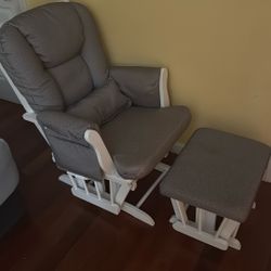 Glider Nursery Rocking Chair And Ottoman 