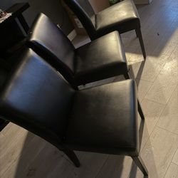 Tablet Big With Chairs 