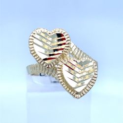10Kt Yellow Gold Hearts Ring 3.76g Size 7 200360/15