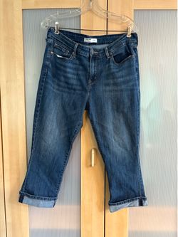 Levi’s. Size 12 Very Stretchy.