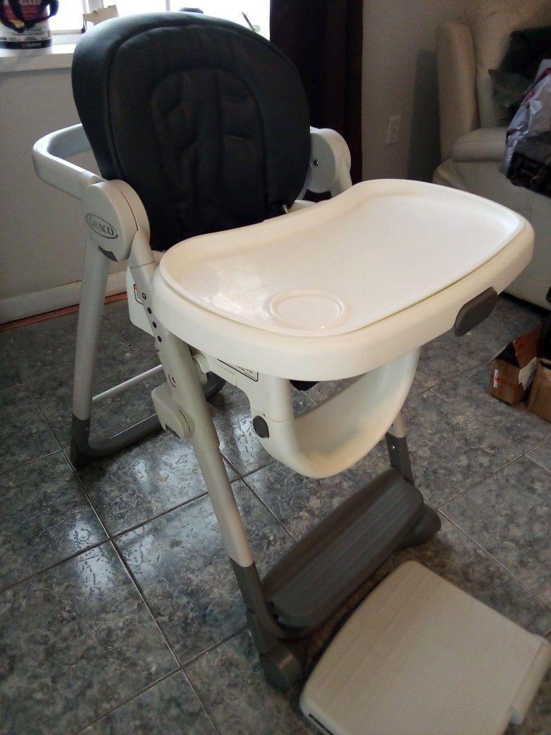 Graco Highchair 6 In 1 Infant Toddler
