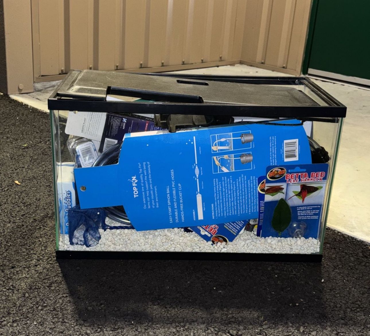 New 10 Gallon Fish Tank With Everything Never Used