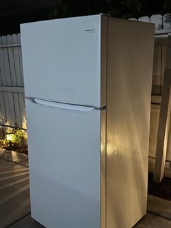 Free Delivery - Refrigerator  (New)