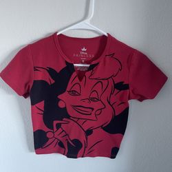 Disney Red Cruella Di Vil Baby Tee Size Small 