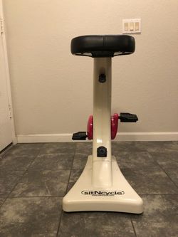Smooth Fitness Sit N Cycle Exercise Bike Home Exercise Machine

In excellent used condition, adjusting from light to heavy, levels 1 - 8

Measurements