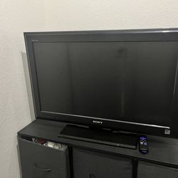 The Sony BRAVIA KDL-32L5000 is a 32-inch (31.5-inch diagonal) 720p LCD HDTV