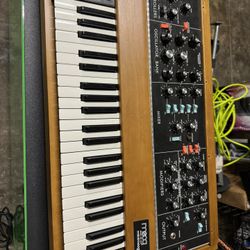 Synthesizer 