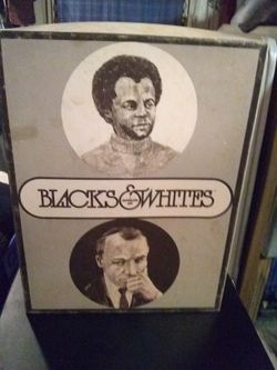 Vintage 1970 Blacks & Whites Board Game