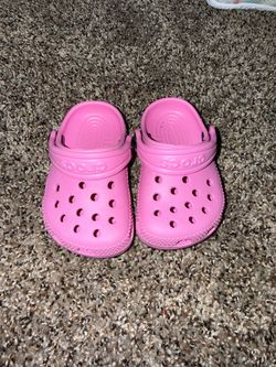 Light pink Crocs - 2-3