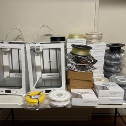 Ultimaker 3 Extended 3D Printer Lot of 2 + more read Description
