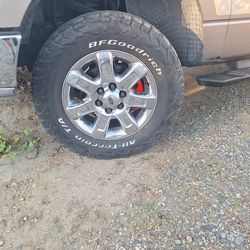 F-150 18-in wheels and tires 85/65R18