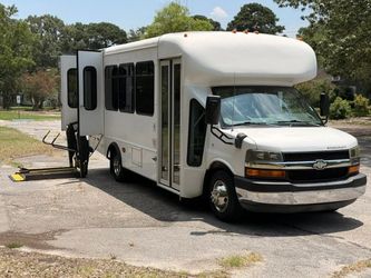 2011 Chevrolet Express Commercial Cutaway
