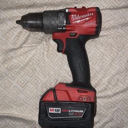 Milwaukee M18 FUEL Brushless “Hammer Drill/Driver” 1/2” WITH Red Lithium XC 4.0 Battery 