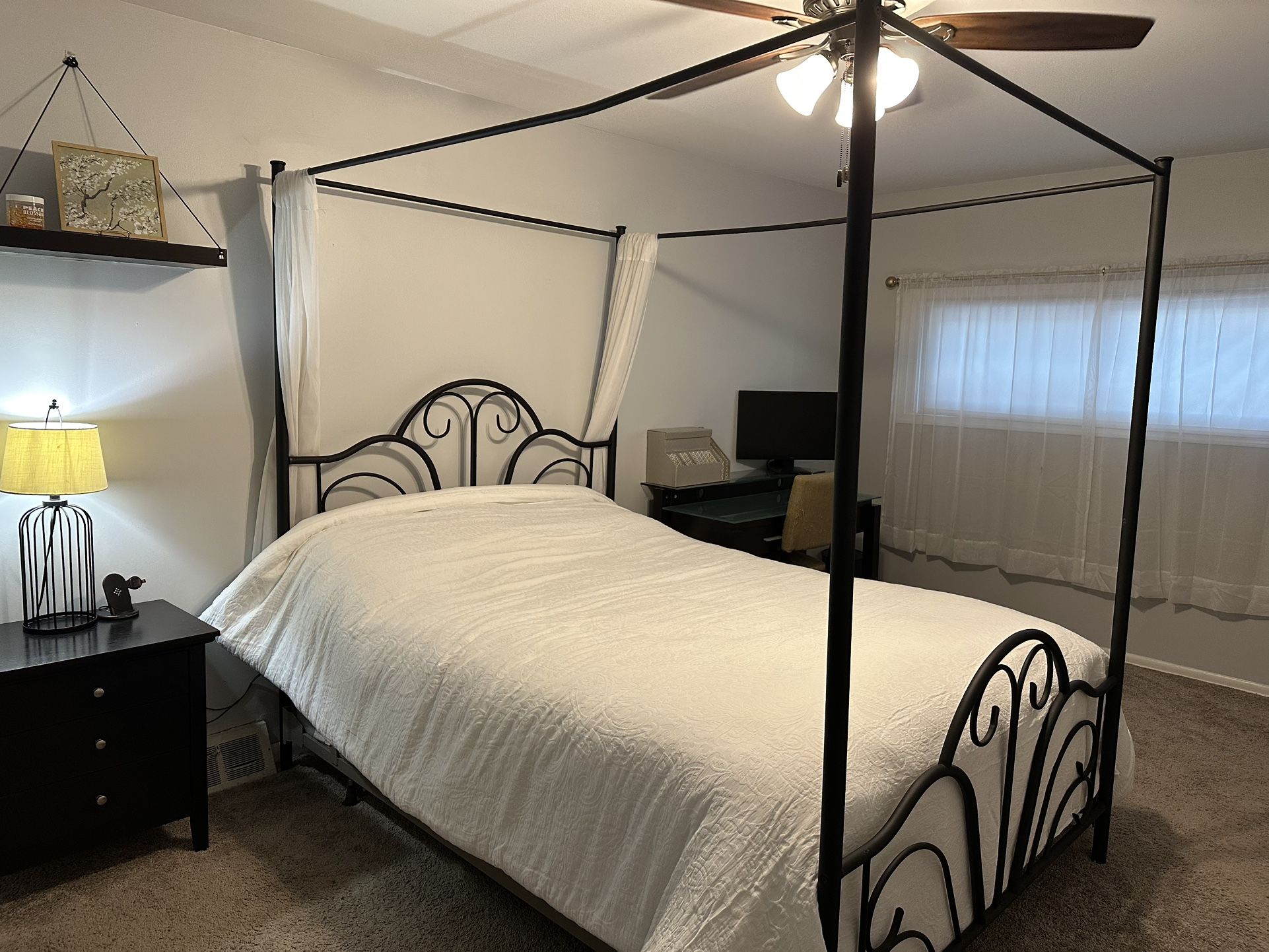 Canopy Bedroom Set