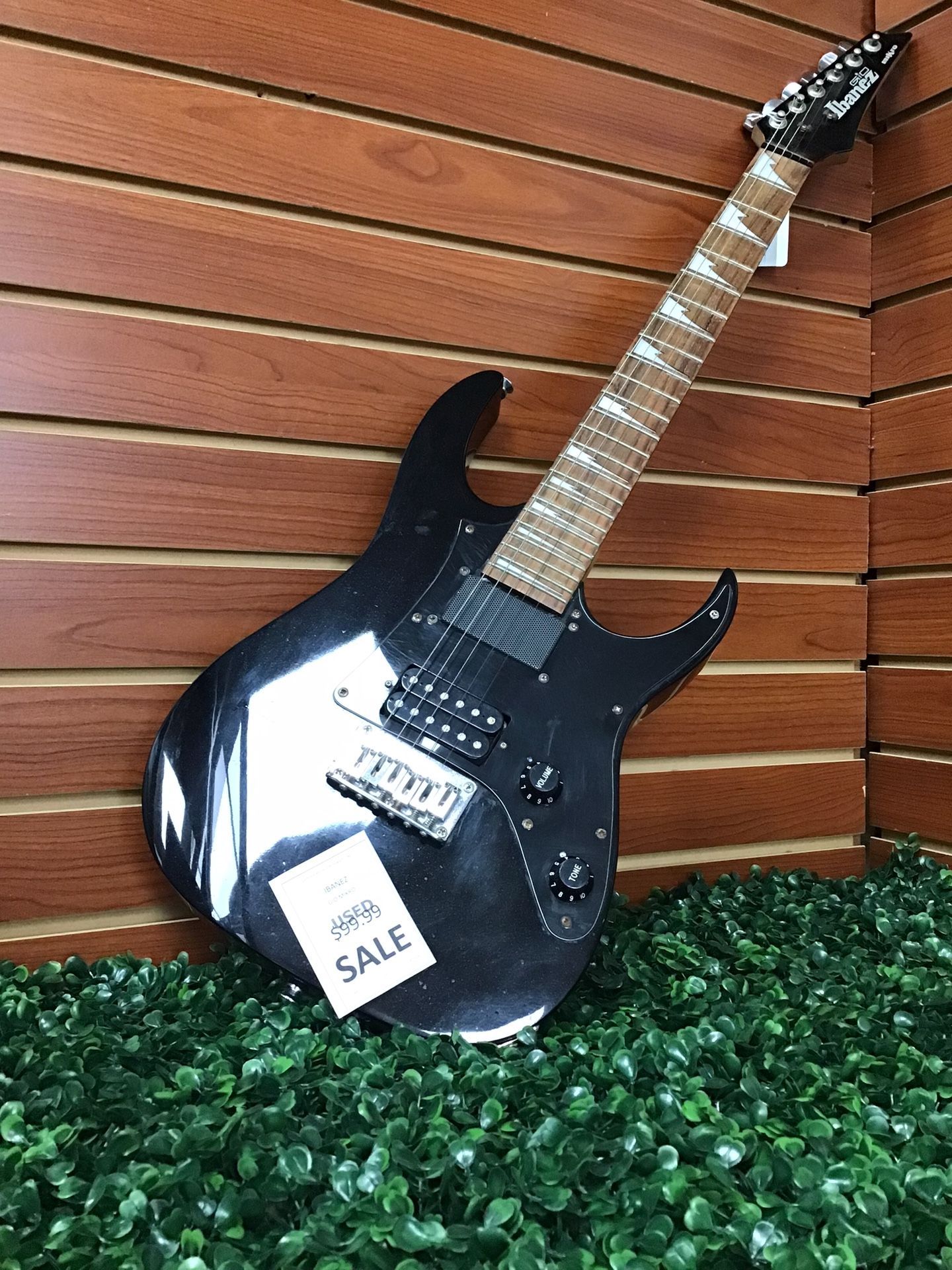 USED Ibanez Electric Guitar