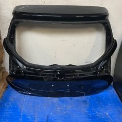 Tail Gate Nissan Kicks 2018-21