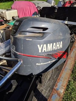Yamaha 200 horsepower engine cowl
