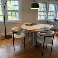 🍽️ Julius Marble Dining Table